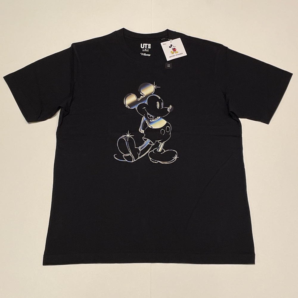 UNIQLO X DISNEY MICKEY STANDS METALLIC GRAPHIC T SHIRT (BRAND NEW) (SMALL)